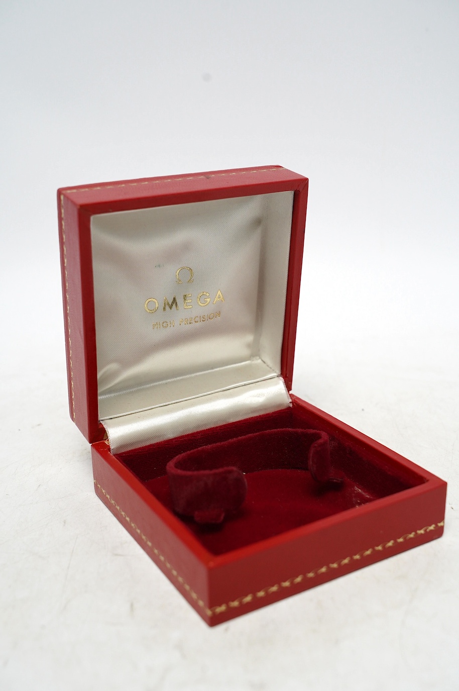 A gentleman's 9ct gold Omega manual wind wrist watch, no strap, case diameter 34mm, with Omega box. Condition - poor